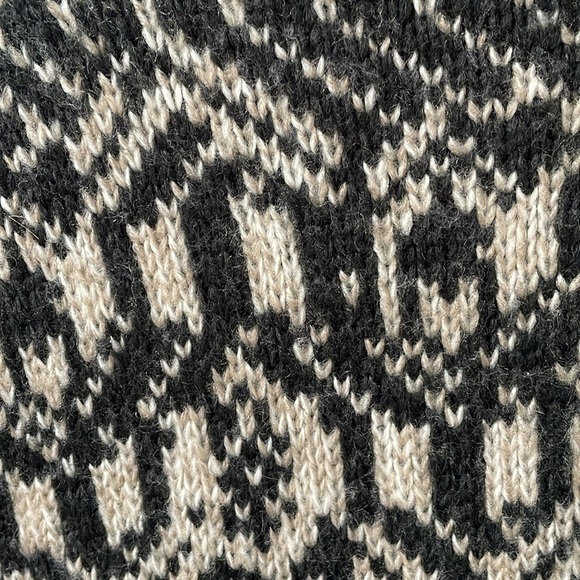 Steve Madden geometric poncho vest turtle neck black white knit OS - Picture 3 of 13